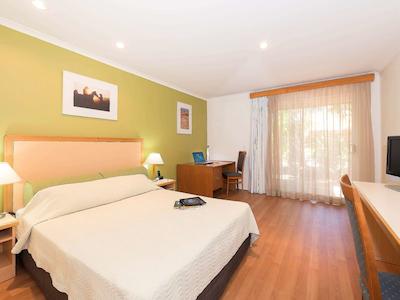 ایبیز استیلز کونونورا هتل