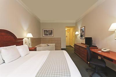 لا کوینتا این اند سویتز فرت میرز آیرپرت