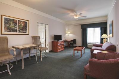 لا کوینتا این اند سویتز فرت میرز آیرپرت