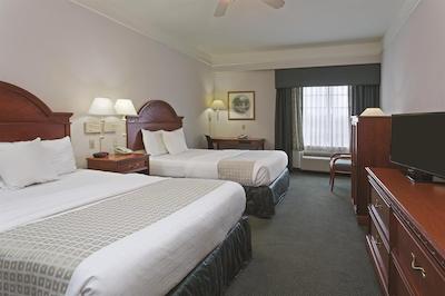 لا کوینتا این اند سویتز فرت میرز آیرپرت