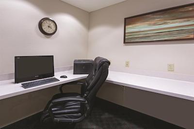 لا کوینتا این اند سویتز فرت میرز آیرپرت