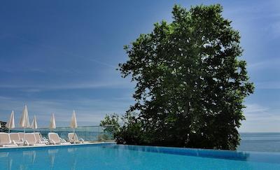 گریفید هتل متروپل