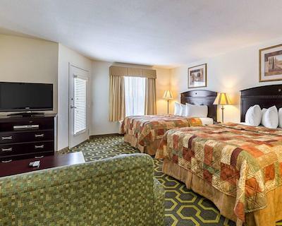 مینست سویتز تکساز مدیکال سنتر/رلیانت پارک