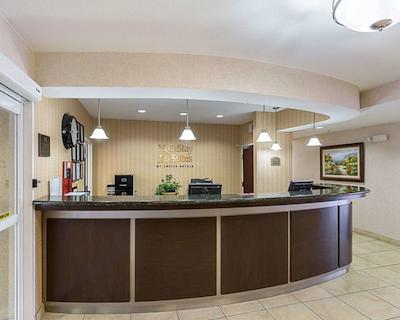 مینست سویتز تکساز مدیکال سنتر/رلیانت پارک