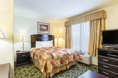 مینست سویتز تکساز مدیکال سنتر/رلیانت پارک