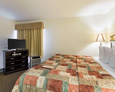 مینست سویتز تکساز مدیکال سنتر/رلیانت پارک