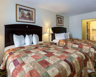 مینست سویتز تکساز مدیکال سنتر/رلیانت پارک