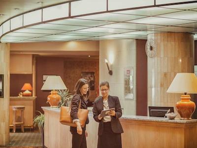 هتل مرکور لیمجز ریال لیموسین