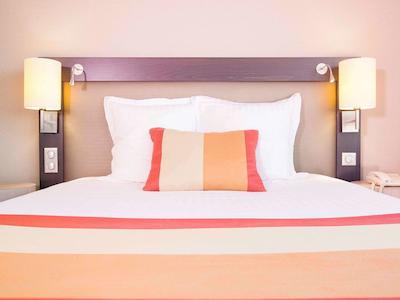 هتل مرکور لیمجز ریال لیموسین