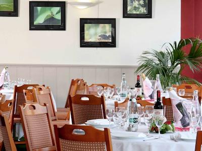 هتل مرکور لیمجز ریال لیموسین