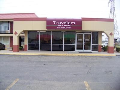 Traveler’s Inn and Suites Oklahoma City Airport