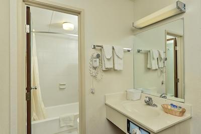 امریکاز بست والو این