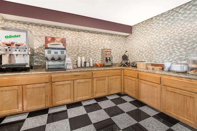 میکرتل این اند سویتز بای ویندهام اماریلو