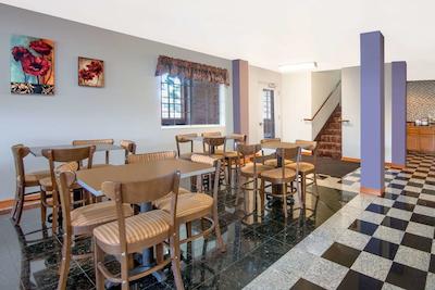 میکرتل این اند سویتز بای ویندهام اماریلو