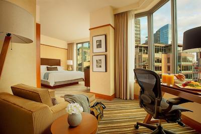 پان پاسیفیک اسیتل