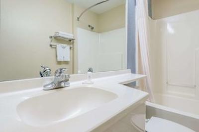 میکرتل این اند سویتز کانساز سیتی آیرپرت