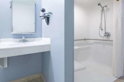 میکرتل این اند سویتز کانساز سیتی آیرپرت