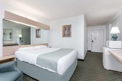 میکرتل این اند سویتز بای ویندهام ادنز