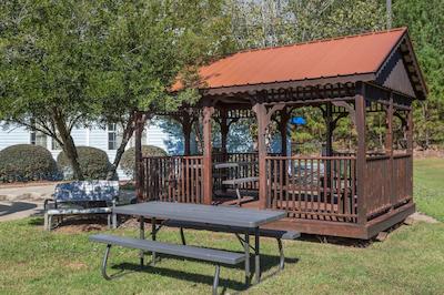 میکرتل این اند سویتز بای ویندهام ادنز