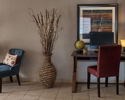 استودیو 6 ریچمند وا-ای-64 وست