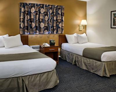 استودیو 6 ریچمند وا-ای-64 وست