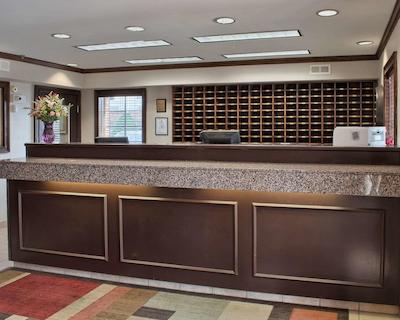 استودیو 6 ریچمند وا-ای-64 وست