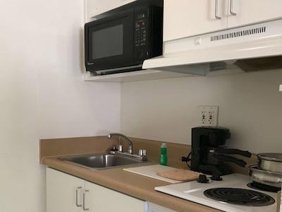 استودیو 6 ریچمند وا-ای-64 وست