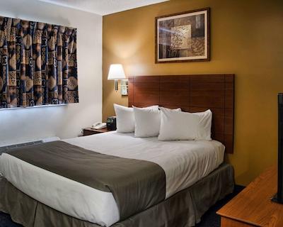 استودیو 6 ریچمند وا-ای-64 وست