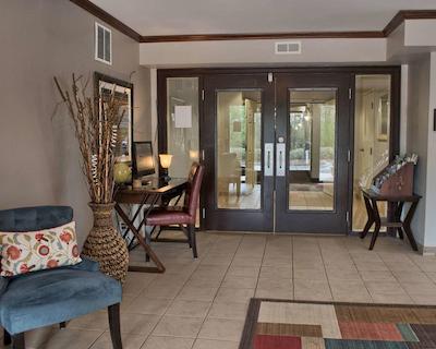 استودیو 6 ریچمند وا-ای-64 وست