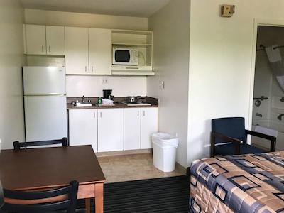 استودیو 6 ریچمند وا-ای-64 وست