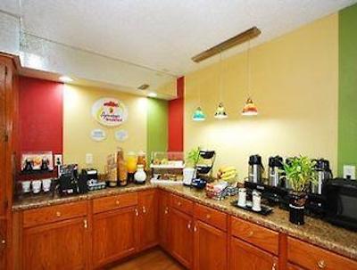 سوپر 8 اندرسُن/کلمسُن اریا