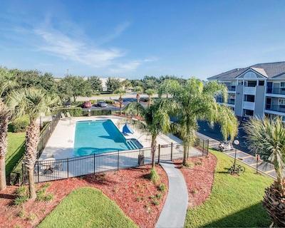 همتون استودیز اُرلاندو اسود