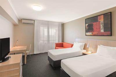 تراولج ریزرت داروین