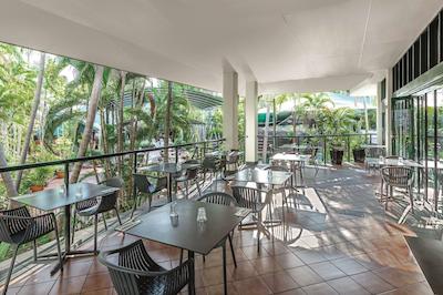 تراولج ریزرت داروین