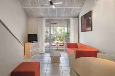 تراولج ریزرت داروین