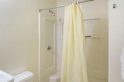 استودیو 6 فتویل نک براگ بولوارد