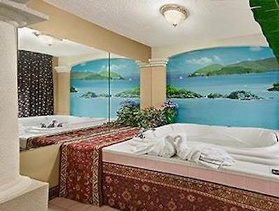 سوپر 8 بلویل است لویز اریا