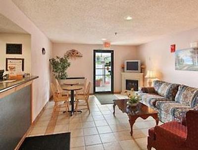 سوپر 8 متل-اوگوستا