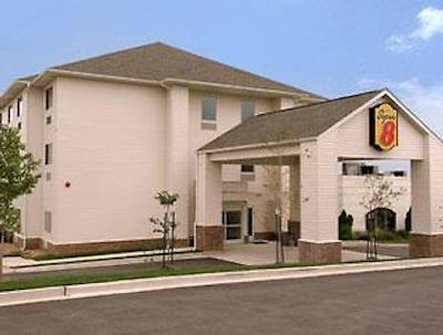 سوپر 8 متل-رلا