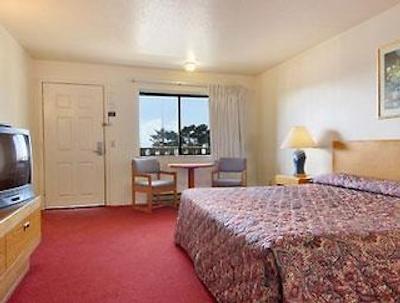 سوپر 8 متل-کرسنت سیتی