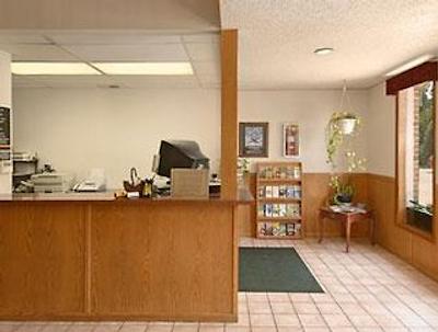 سوپر 8 متل-پیتسبورگ