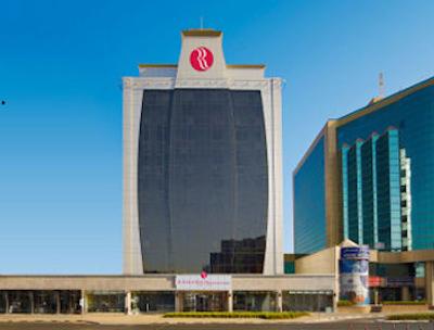 رامادا بای ویندهام دیره