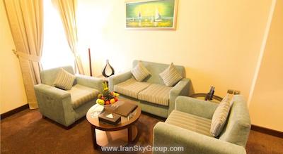 رامادا بای ویندهام دیره