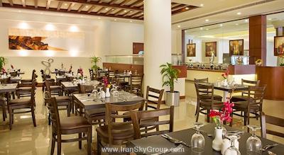 رامادا بای ویندهام دیره