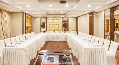 رامادا بای ویندهام دیره