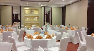 رامادا بای ویندهام دیره