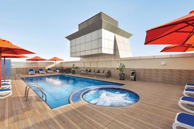 رامادا بای ویندهام دیره