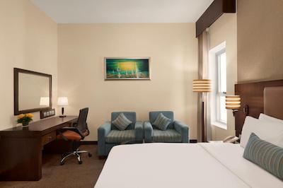 رامادا بای ویندهام دیره