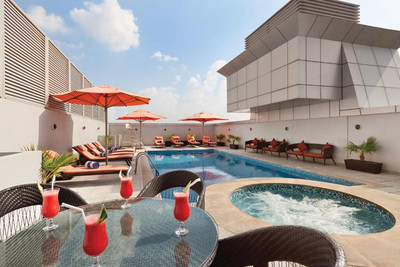 رامادا بای ویندهام دیره