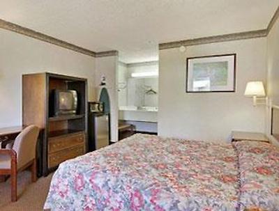 سوپر 8 متل-گریفین